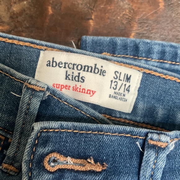 Abercrombie Kids Super Skinny 13/14 - Picture 2 of 3